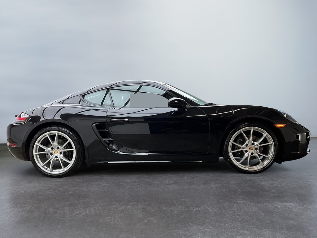 2020  718 Cayman Coupe in Laval, Quebec - 5 - w1024h768px