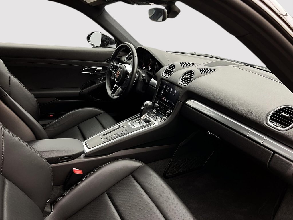 2020  718 Cayman Coupe PDK Heated Multifunction Steering Wheel in Laval, Quebec - 19 - w1024h768px