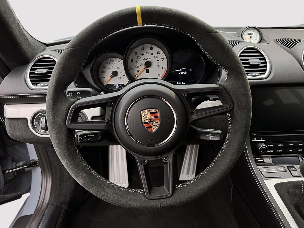 2023  718 Cayman GT4 Manual Chrono Package in Laval, Quebec - 15 - w1024h768px