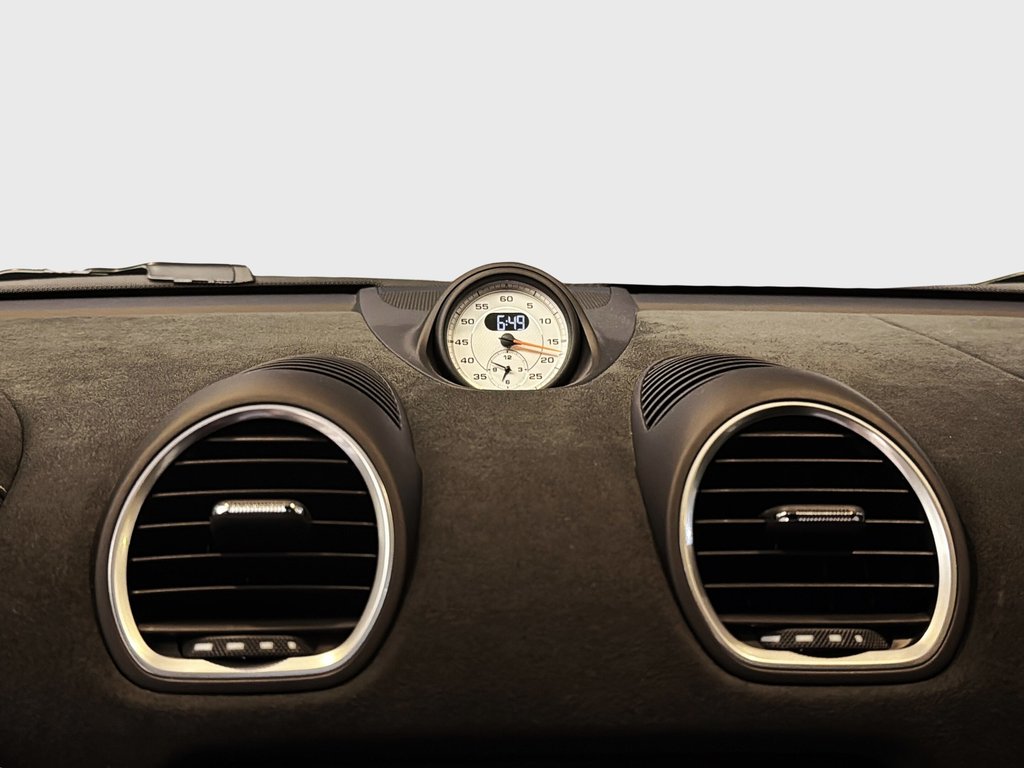 Porsche 718 Cayman GT4 RS Weissach Package 2023 à Laval, Québec - 19 - w1024h768px