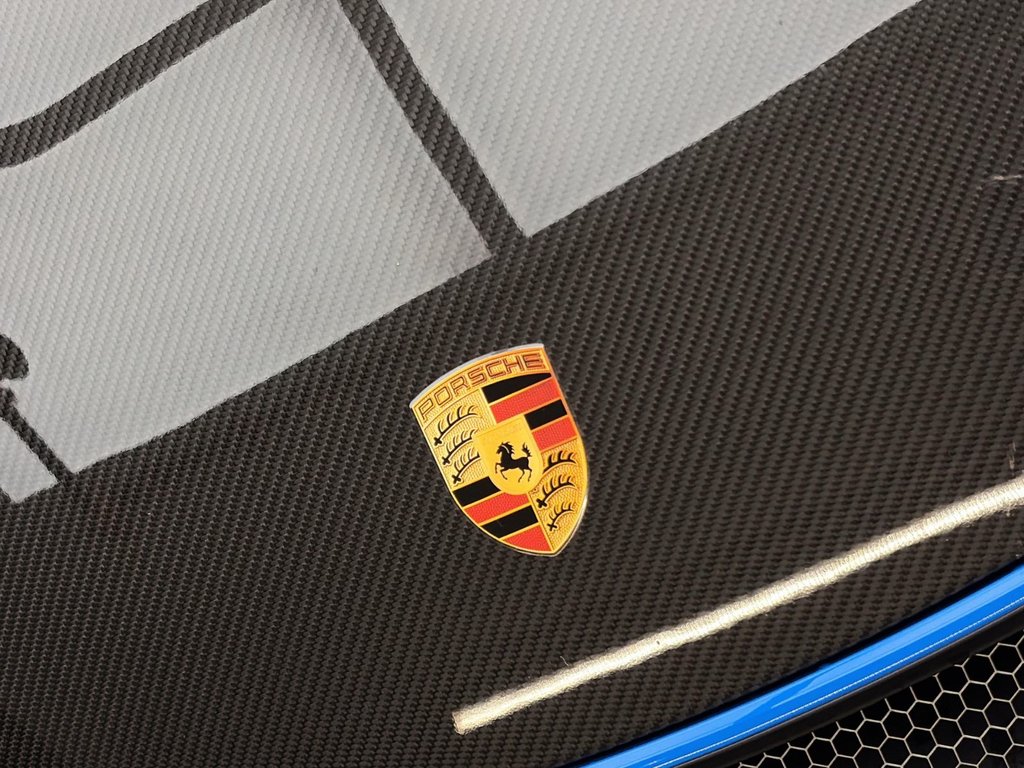 2023 Porsche 718 Cayman GT4 RS in Laval, Quebec - 11 - w1024h768px
