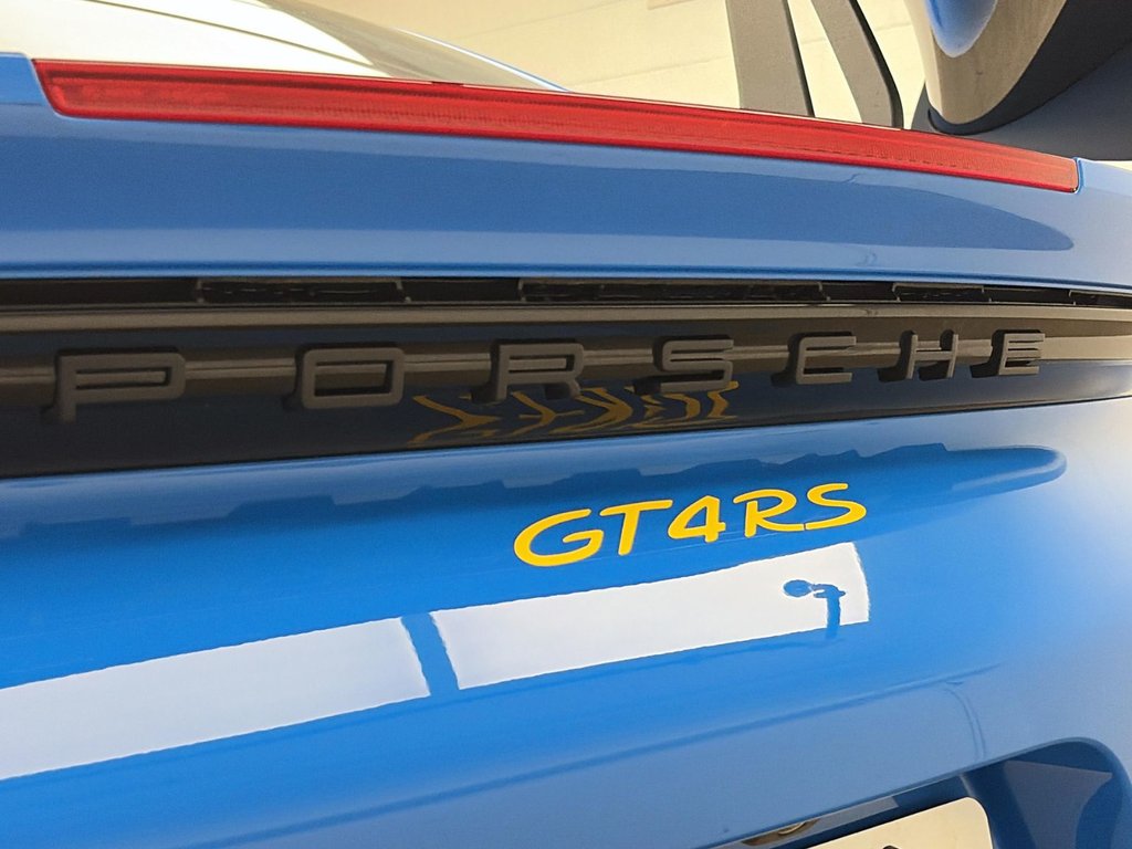 2023 Porsche 718 Cayman GT4 RS in Laval, Quebec - 12 - w1024h768px