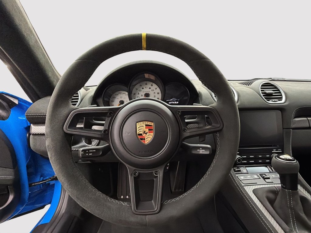 2023 Porsche 718 Cayman GT4 RS in Laval, Quebec - 16 - w1024h768px