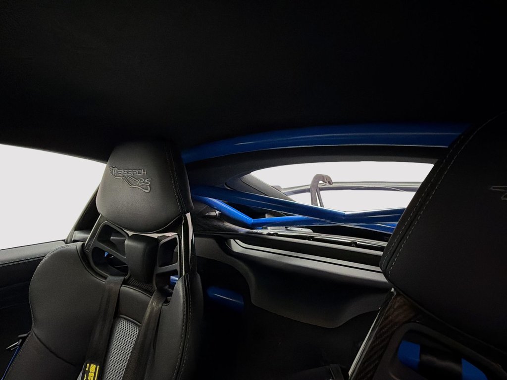 2023 Porsche 718 Cayman GT4 RS in Laval, Quebec - 24 - w1024h768px