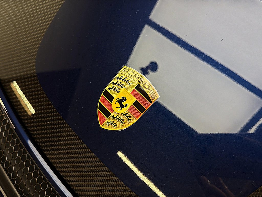Porsche 718 Cayman GT4 RS Weissach Package 2024 à Laval, Québec - 7 - w1024h768px