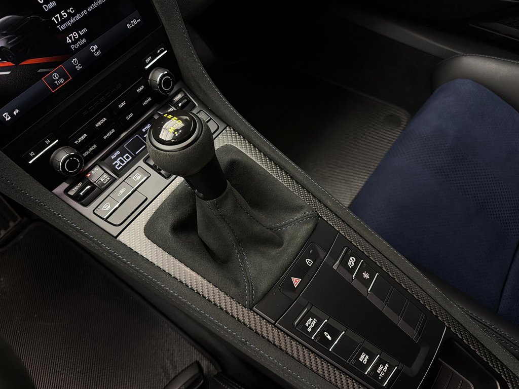 Porsche 718 Cayman GT4 RS Weissach Package 2024 à Laval, Québec - 23 - w1024h768px