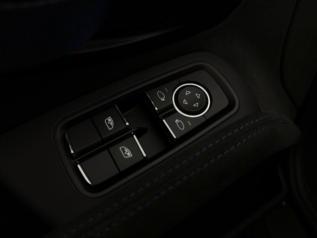 Porsche 718 Cayman GT4 RS Weissach Package 2024 à Laval, Québec - 30 - w1024h768px