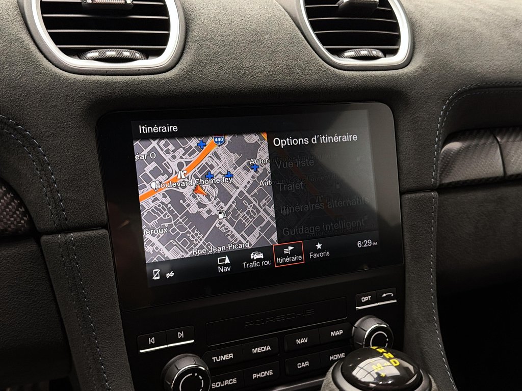 Porsche 718 Cayman GT4 RS Weissach Package 2024 à Laval, Québec - 26 - w1024h768px