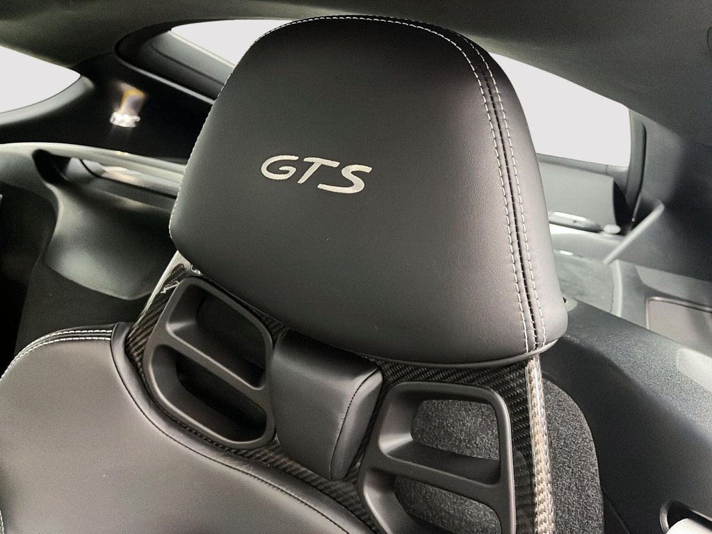 2024 Porsche 718 Cayman GTS 4.0 in Laval, Quebec - 15 - w1024h768px