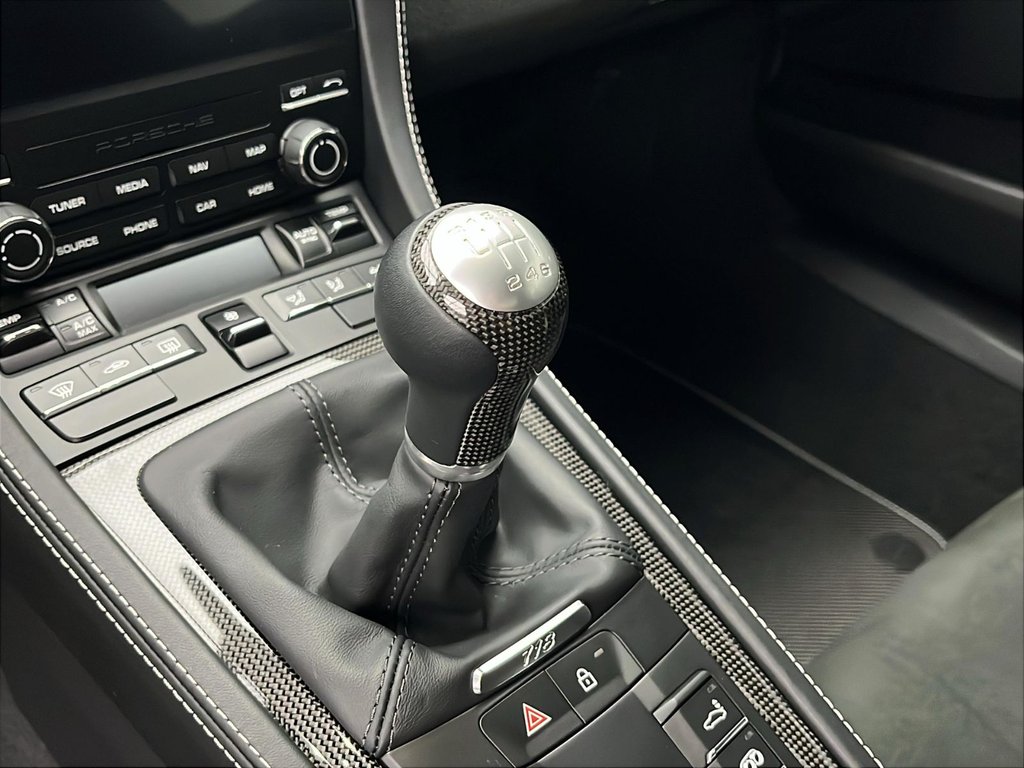 2024 Porsche 718 Cayman GTS 4.0 in Laval, Quebec - 21 - w1024h768px