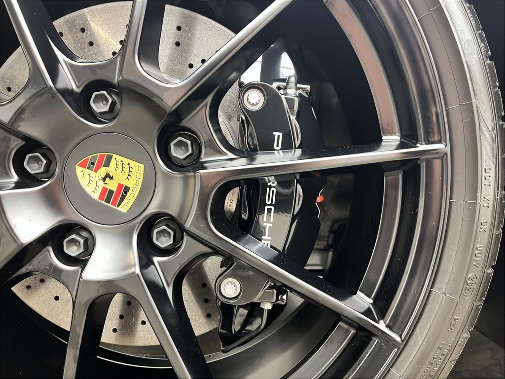2024 Porsche 718 Cayman GTS 4.0 in Laval, Quebec - 11 - w1024h768px