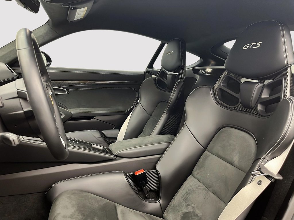 2024 Porsche 718 Cayman GTS 4.0 in Laval, Quebec - 13 - w1024h768px