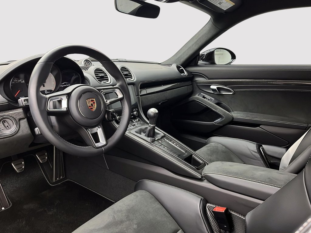 2024 Porsche 718 Cayman GTS 4.0 in Laval, Quebec - 12 - w1024h768px