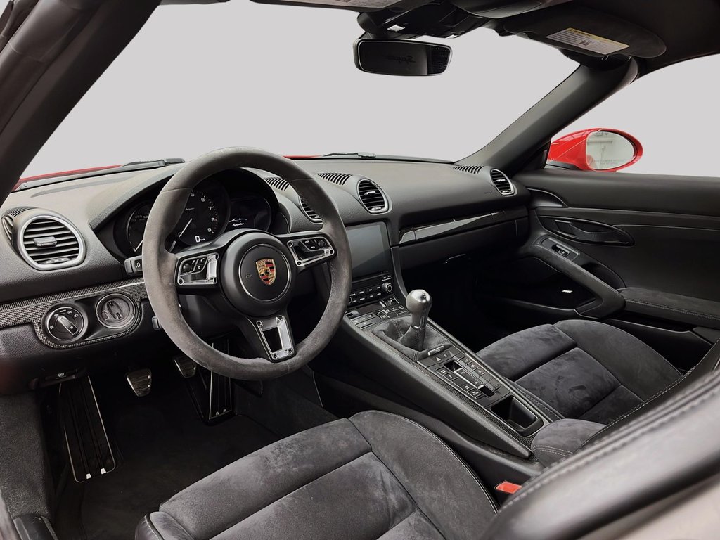 2020 Porsche 718 Spyder in Laval, Quebec - 16 - w1024h768px