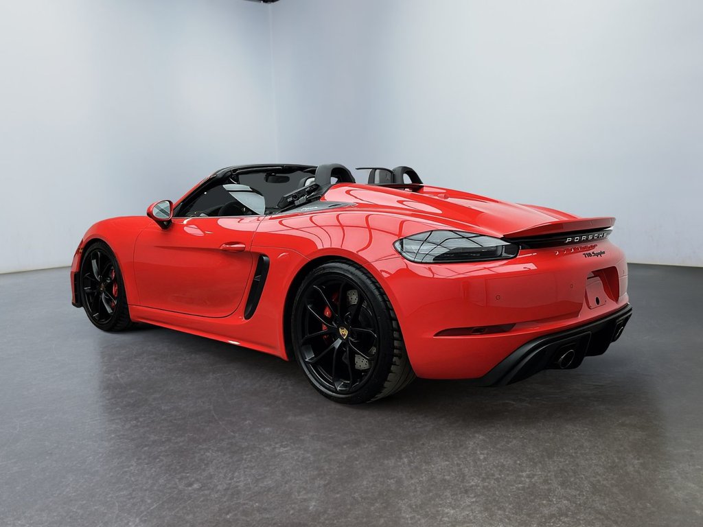 2020 Porsche 718 Spyder in Laval, Quebec - 3 - w1024h768px