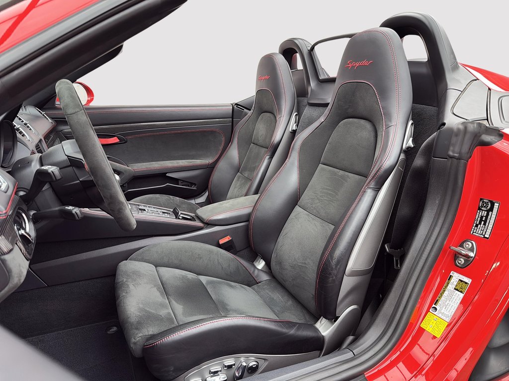 2022 Porsche 718 Spyder Roadster in Laval, Quebec - 7 - w1024h768px