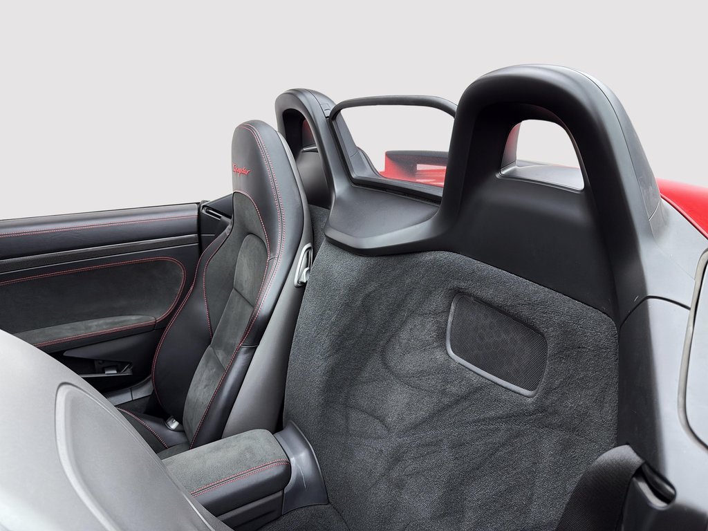 2022 Porsche 718 Spyder Roadster in Laval, Quebec - 28 - w1024h768px