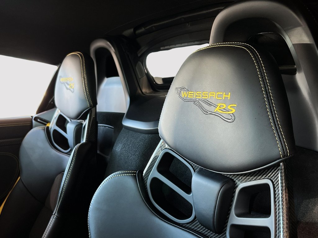 Porsche 718 Spyder RS  Weissach Package, PCCB,+++ 2024 à Laval, Québec - 34 - w1024h768px