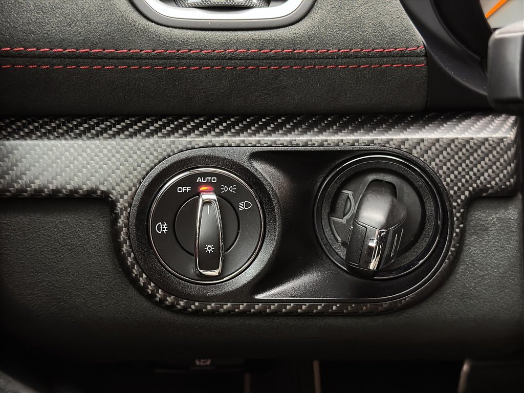 Porsche 718 Spyder RS Weissach Package 2024 à Laval, Québec - 27 - w1024h768px