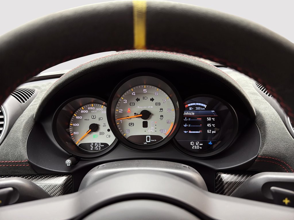 Porsche 718 Spyder RS Weissach Package 2024 à Laval, Québec - 17 - w1024h768px