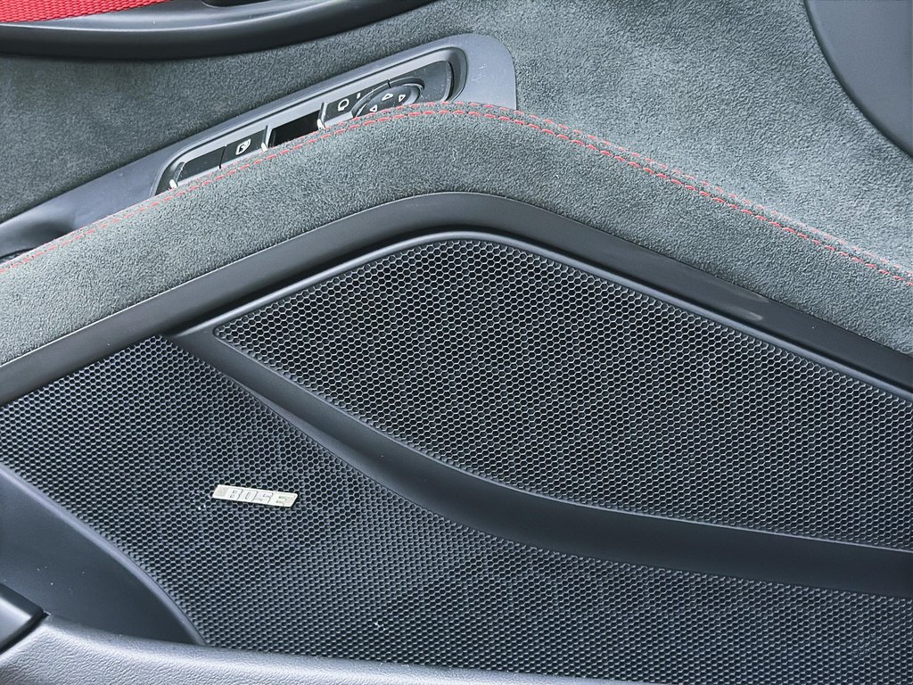 Porsche 718 Spyder RS Weissach Package 2024 à Laval, Québec - 26 - w1024h768px