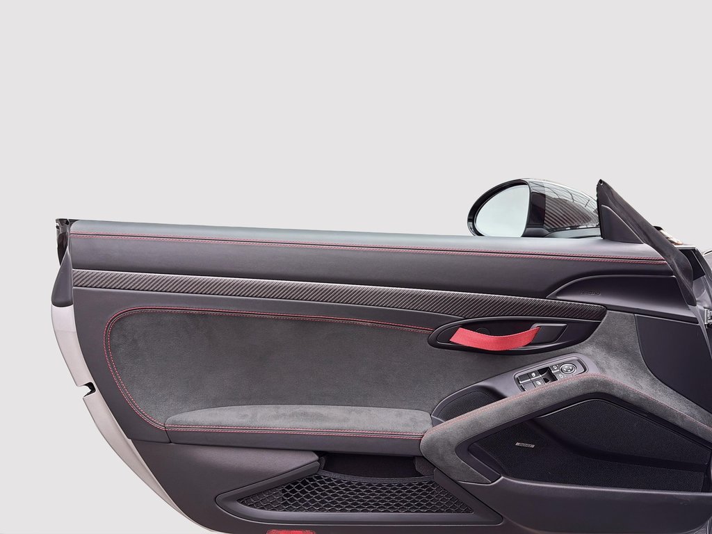 Porsche 718 Spyder RS Weissach Package 2024 à Laval, Québec - 23 - w1024h768px