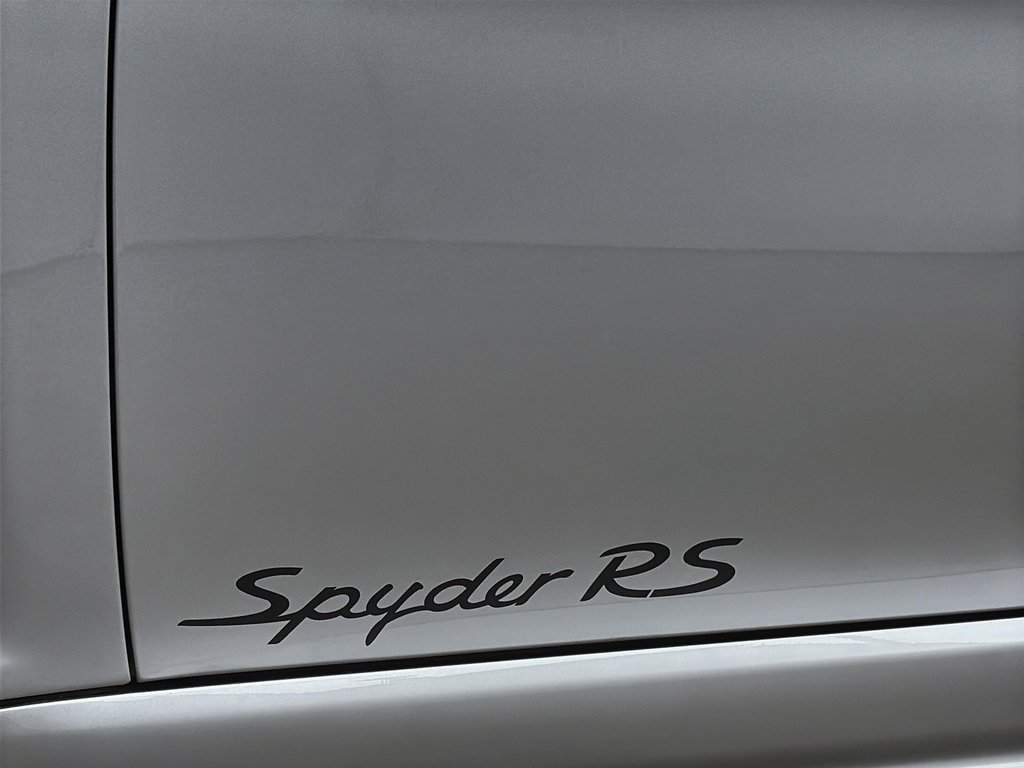 Porsche 718 Spyder RS Weissach Package 2024 à Laval, Québec - 12 - w1024h768px