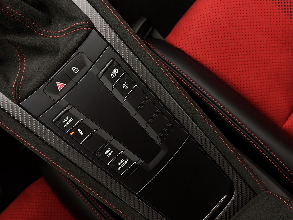 Porsche 718 Spyder RS Weissach Package 2024 à Laval, Québec - 31 - w1024h768px