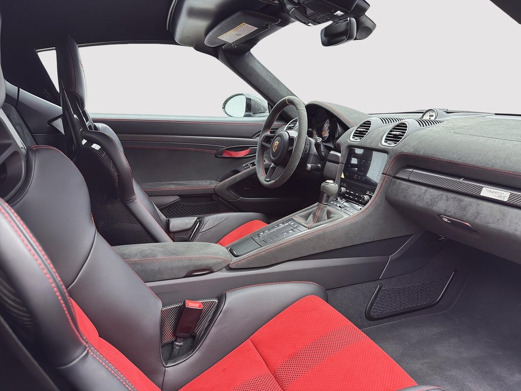 Porsche 718 Spyder RS Weissach Package 2024 à Laval, Québec - 22 - w1024h768px