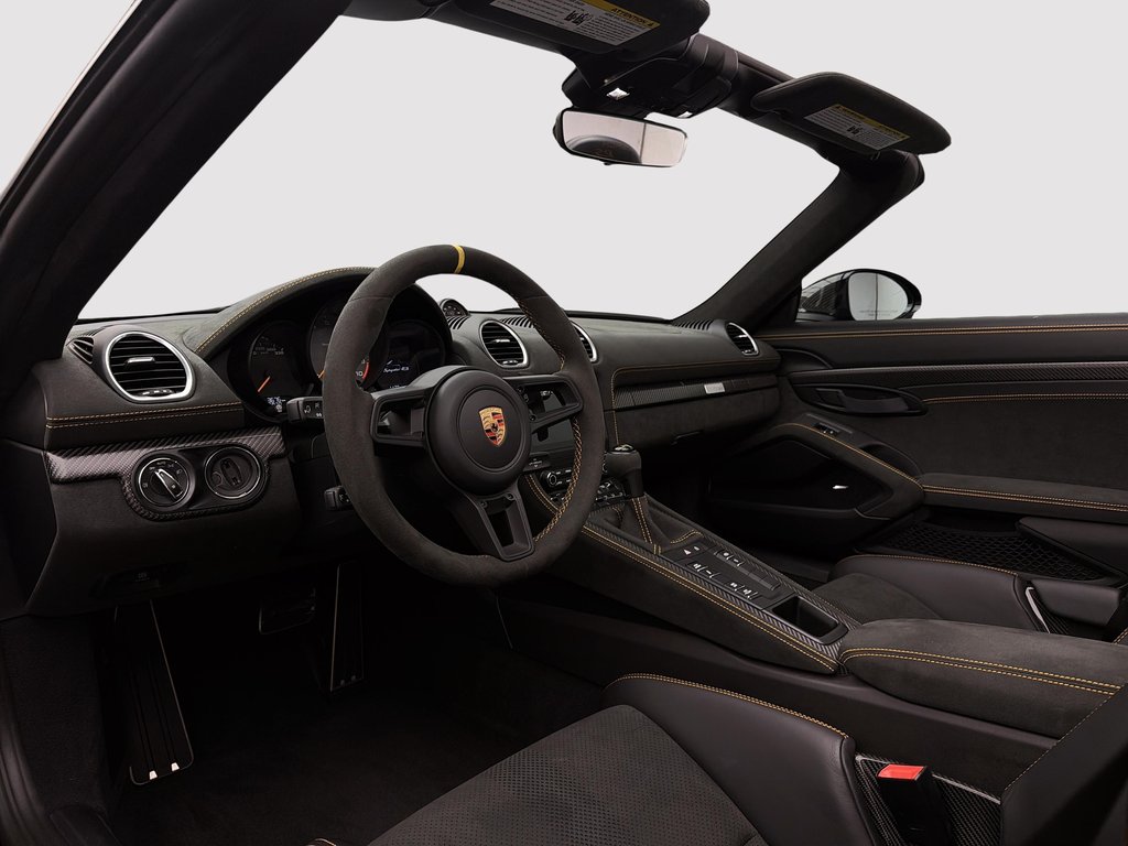 2024 Porsche 718 Spyder RS Roadster in Laval, Quebec - 17 - w1024h768px