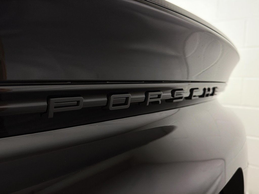 2024 Porsche 718 Spyder RS Roadster in Laval, Quebec - 11 - w1024h768px