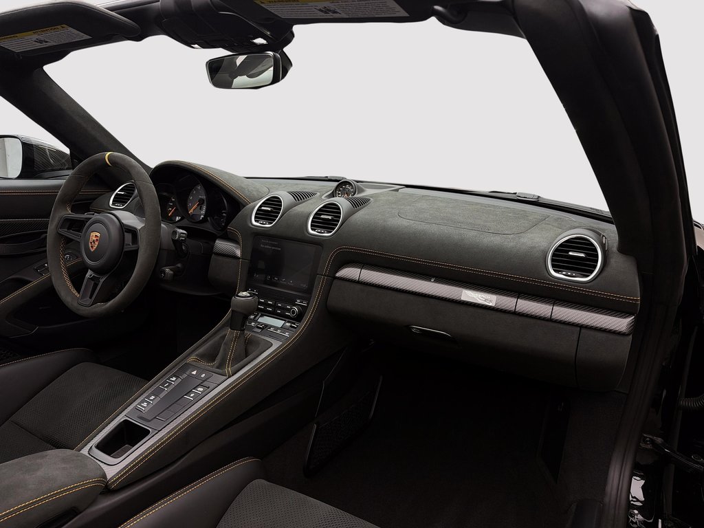 2024 Porsche 718 Spyder RS Roadster in Laval, Quebec - 28 - w1024h768px