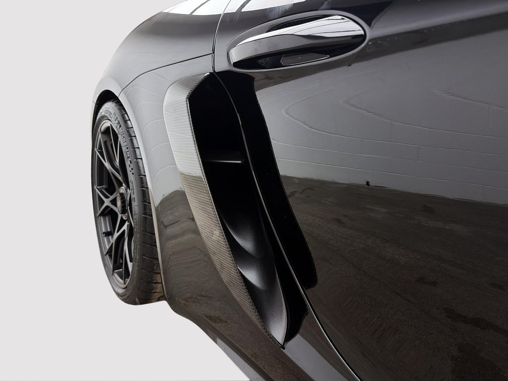 2024 Porsche 718 Spyder RS Roadster in Laval, Quebec - 9 - w1024h768px