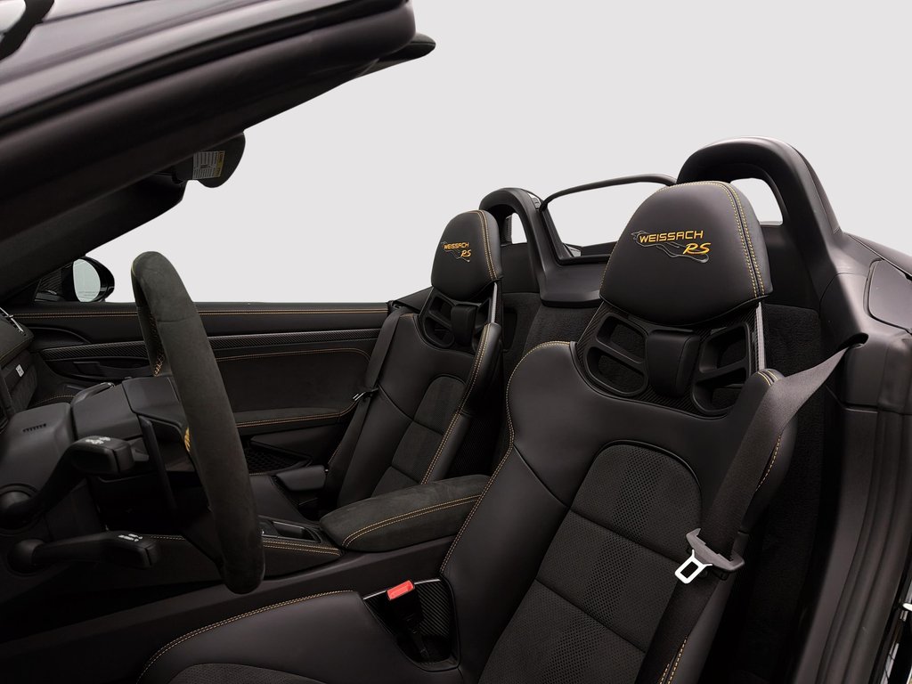 2024 Porsche 718 Spyder RS Roadster in Laval, Quebec - 18 - w1024h768px