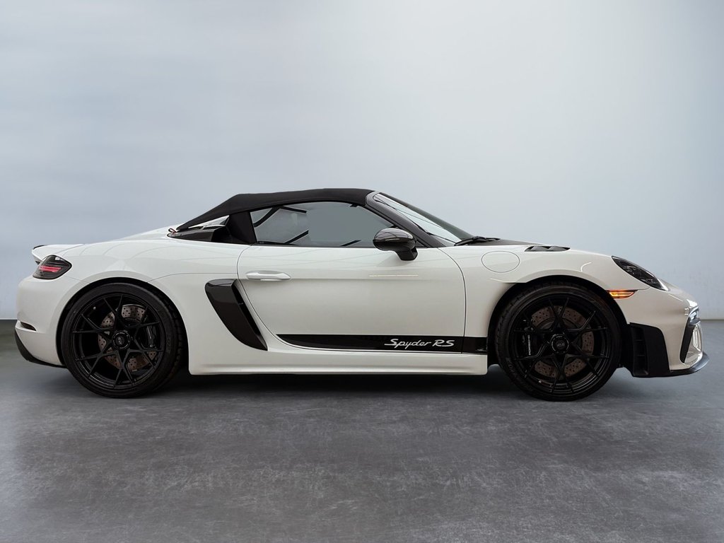 Porsche 718 Spyder RS 2025 à Laval, Québec - 9 - w1024h768px
