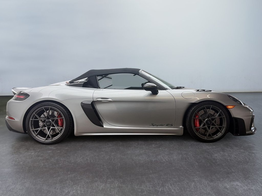 Porsche 718 Spyder RS 2025 à Laval, Québec - 10 - w1024h768px