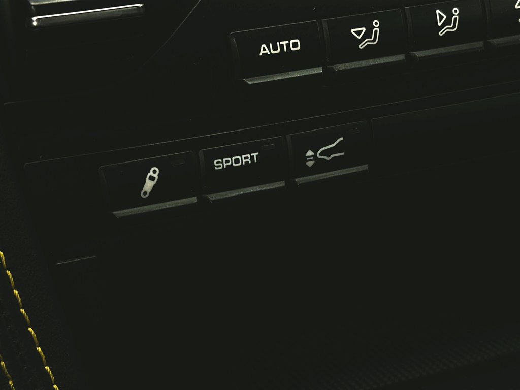 Porsche 911 GT3 Ceramic Composite Brake 2010 à Laval, Québec - 25 - w1024h768px