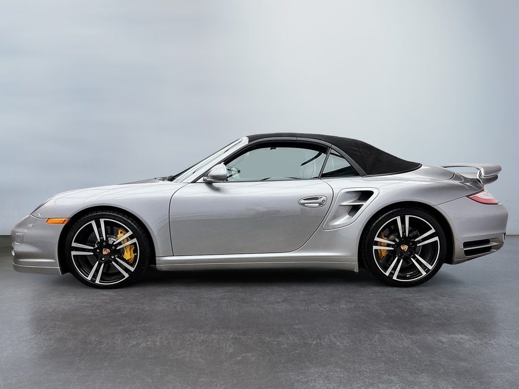 911 Turbo S Cabriolet  Carbon Package 2011 à Laval, Québec - 2 - w1024h768px