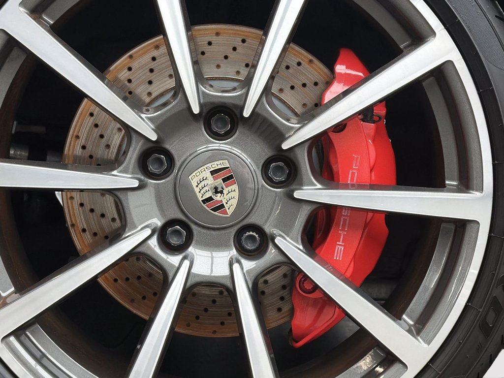 2012 Porsche 911 991 Carrera S in Laval, Quebec - 11 - w1024h768px