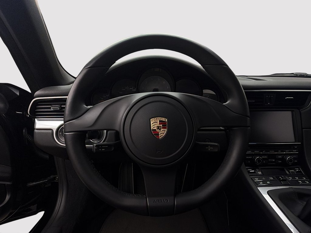 2012 Porsche 911 991 Carrera S in Laval, Quebec - 14 - w1024h768px