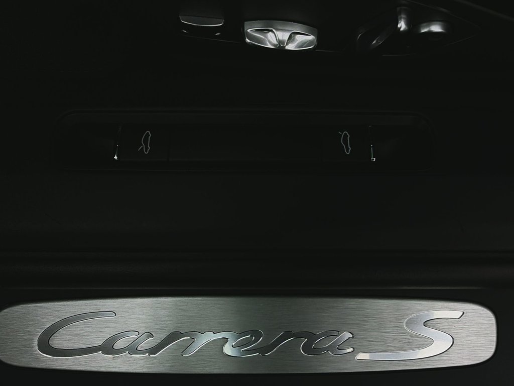 2012 Porsche 911 991 Carrera S in Laval, Quebec - 29 - w1024h768px