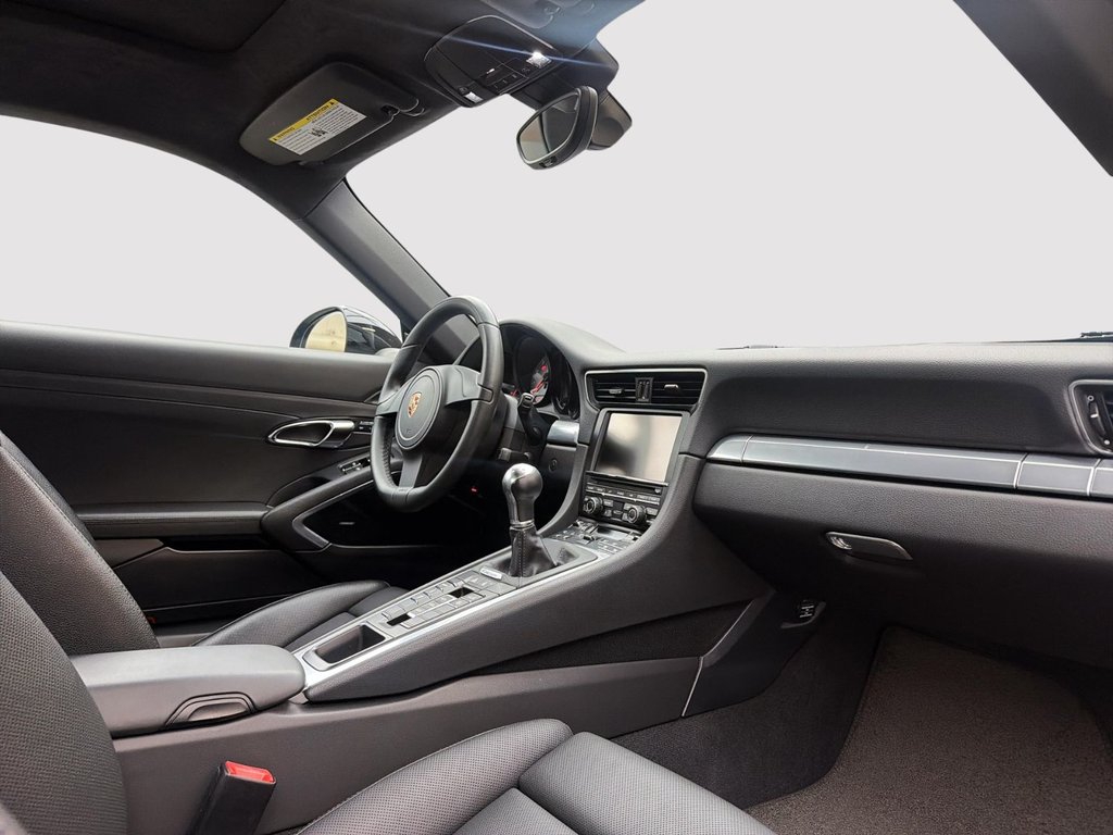 2012 Porsche 911 991 Carrera S in Laval, Quebec - 23 - w1024h768px