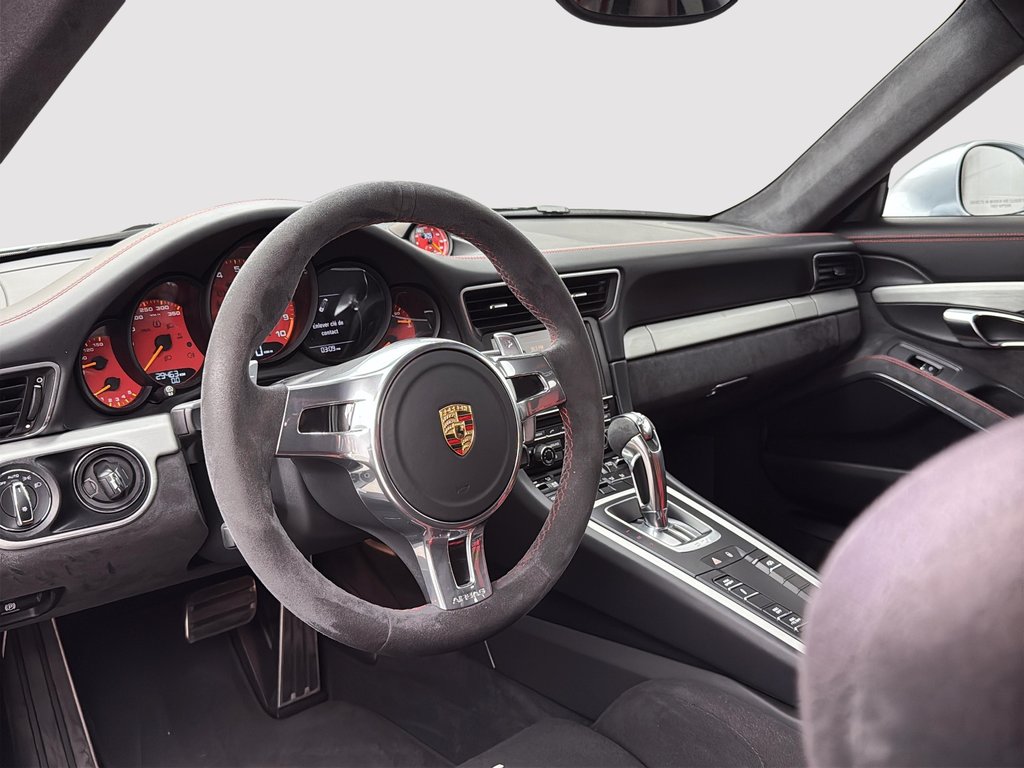 Porsche 911 GT3  Sport Chrono Package 2014 à Laval, Québec - 16 - w1024h768px