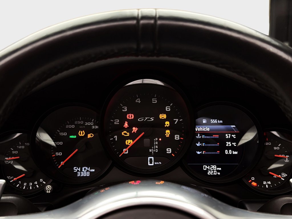 2015 Porsche 911 Carrera 4 GTS Cabriolet Premium Package Plus in Laval, Quebec - 21 - w1024h768px