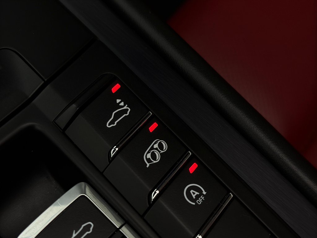 2015 Porsche 911 Carrera 4 GTS Cabriolet Premium Package Plus in Laval, Quebec - 24 - w1024h768px