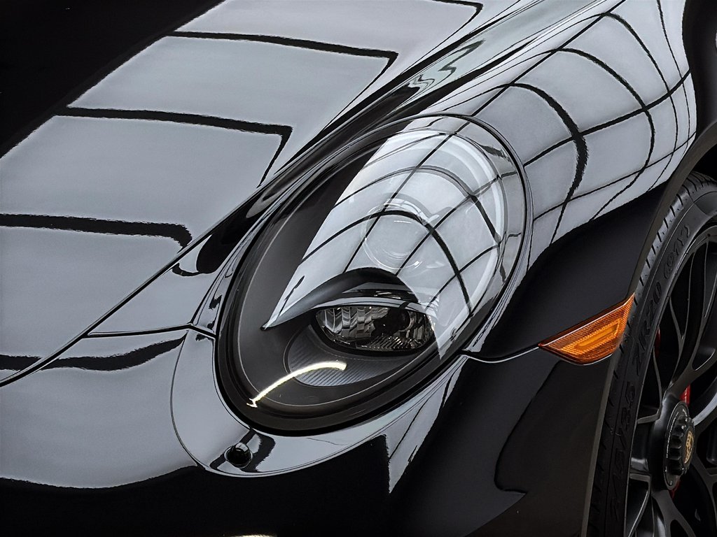 2015 Porsche 911 Carrera 4 GTS Cabriolet Premium Package Plus in Laval, Quebec - 12 - w1024h768px