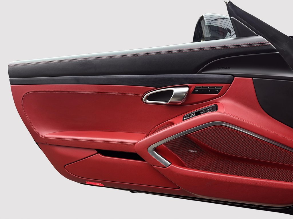 2015 Porsche 911 Carrera 4 GTS Cabriolet Premium Package Plus in Laval, Quebec - 31 - w1024h768px