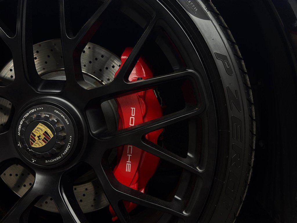 2015 Porsche 911 Carrera 4 GTS Cabriolet Premium Package Plus in Laval, Quebec - 15 - w1024h768px