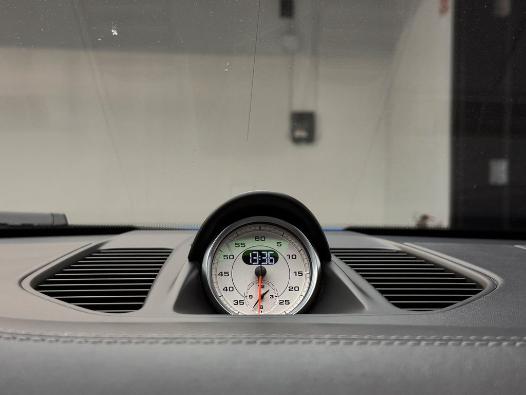 Porsche 911  2015 à Laval, Québec - 20 - w1024h768px