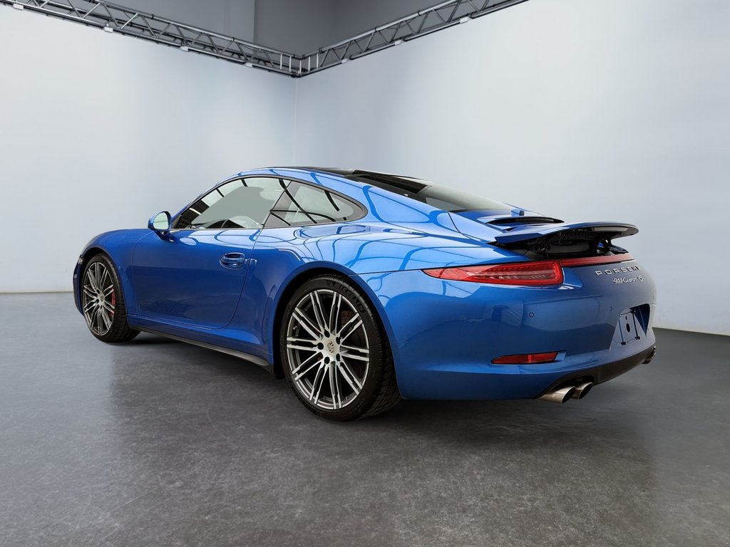 Porsche 911  2015 à Laval, Québec - 3 - w1024h768px